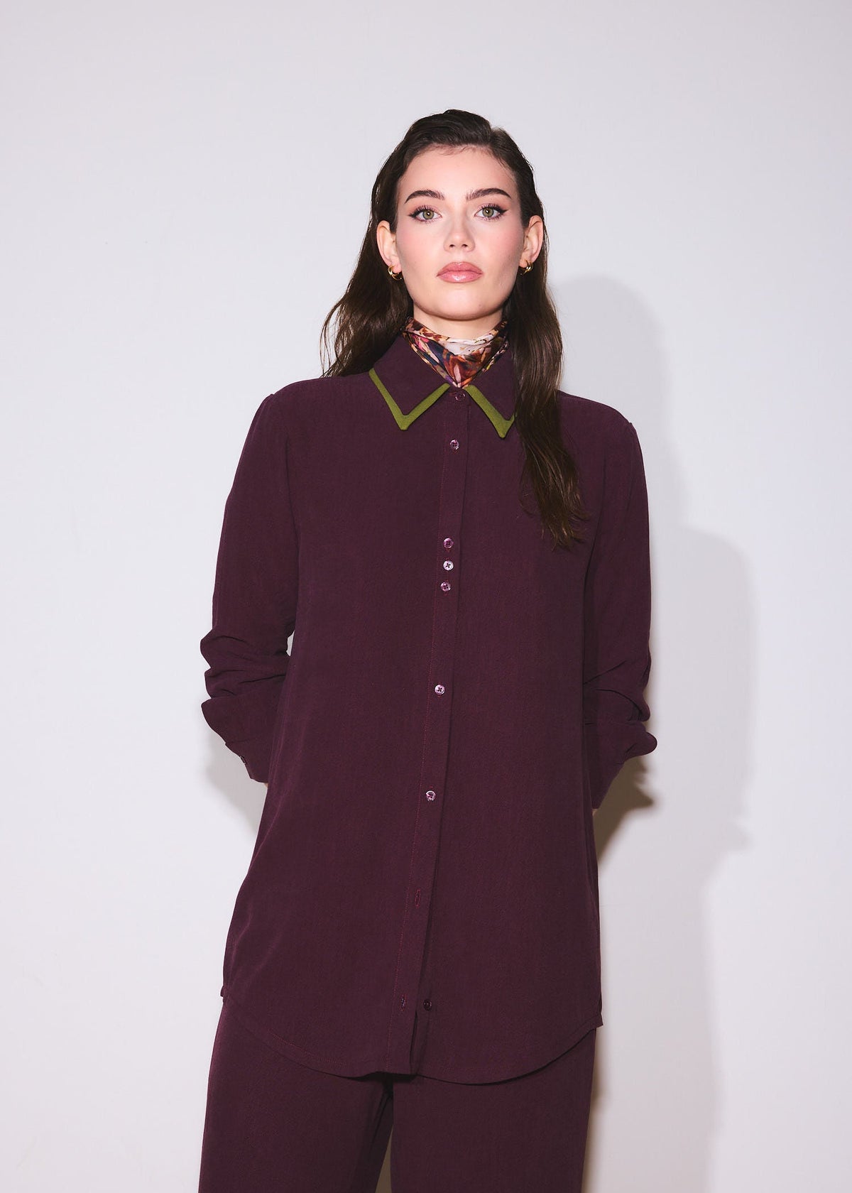 'The Busy' Contrast Collar Blouse